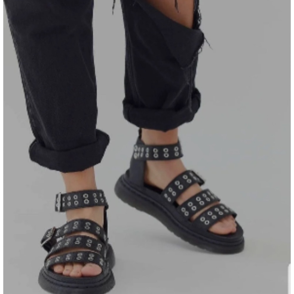 Dr. Martens Clarissa II